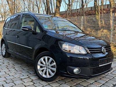 Schwarz Gebraucht 2012 VW Touran Highline Van / Kleinbus | 10.990 € (Teuer)