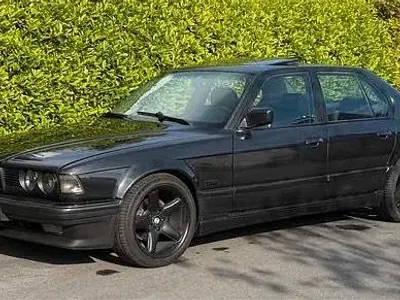 Gebraucht BMW 735 211 PS (155 kW) 1988 Schwarz Limousine