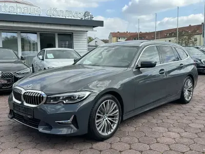 Używany BMW 320 Luxury Line 190 KM (139 kW) 2019 Szary Kombi