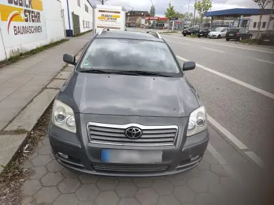 Gebraucht Toyota Avensis 116 PS (85 kW) 2005 Grau Kombi