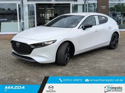 Neu Mazda 3 Nagisa 140 PS (102 kW) 2026 Weiß Limousine