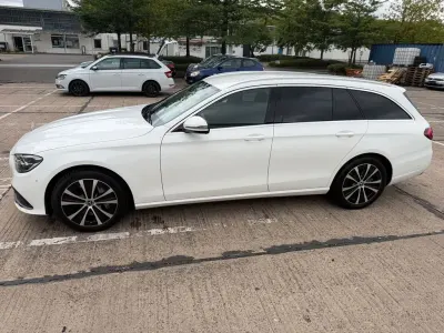 Gebraucht Mercedes E300 320 PS (235 kW) 2022 Weiß Limousine