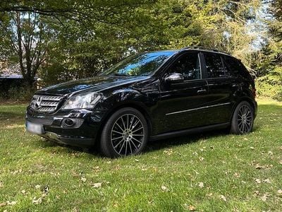 Gebraucht Mercedes ML420 AMG Edition 1 303 PS (222 kW) 2008 Schwarz SUV