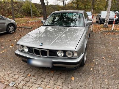 Silber Gebraucht 1988 BMW 530 Sport Line Limousine | 8.500 €