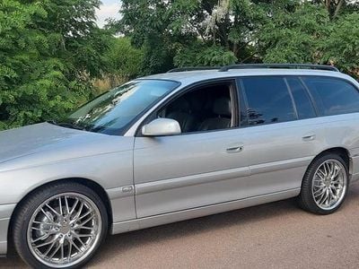 Gebraucht Opel Omega 211 PS (155 kW) 2000 Silber Kombi