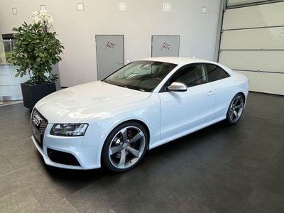 Grau Gebraucht 2011 Audi RS5 Advanced Coupé | 35.900 € (Teuer)