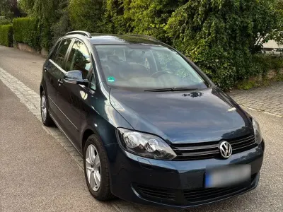 Gebraucht VW Golf VI 105 PS (77 kW) 2010 Blau Kleinwagen