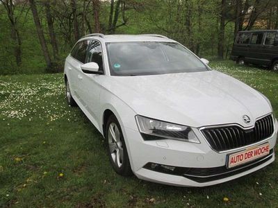 Używany Skoda Superb Style 150 KM (110 kW) 2019 Biały Kombi