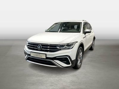 Weiß Gebraucht 2022 VW Tiguan Allspace Elegance SUV | 29.820 €