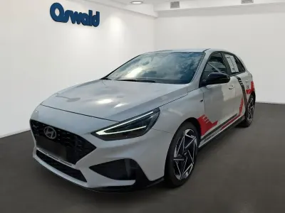 Neu Hyundai i30 N Line 140 PS (102 kW) 2026 Weiß Limousine