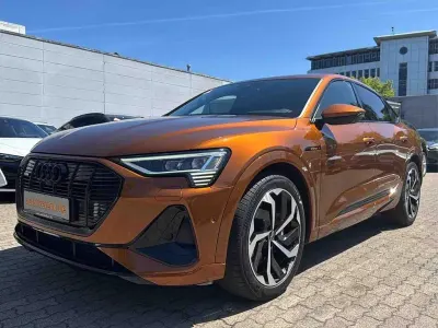 Gebraucht Audi e-tron Sportback S-Line 300 kW (408 PS) 2023 Individuallackierungen audi ex SUV