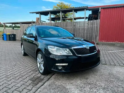 Gebraucht Skoda Octavia vRS 177 PS (130 kW) 2009 Schwarz Kombi