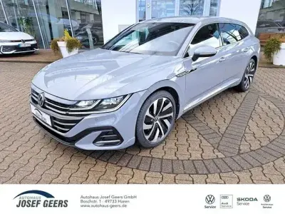 Usata VW Arteon R-line 200 CV (147 kW) 2023 Grigio Berlina