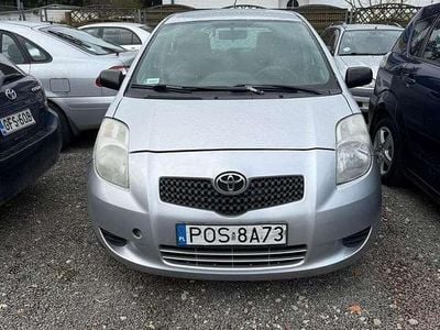 Gebraucht Toyota Yaris 69 PS (50 kW) 2008 Silber Limousine
