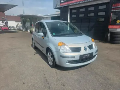 Usata Renault Modus 111 CV (81 kW) 2005 Oro Monovolume