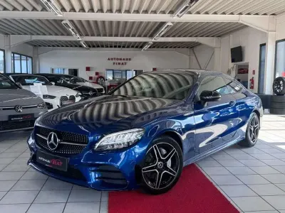 Gebraucht Mercedes C180 AMG line 156 PS (114 kW) 2021 Blau Coupé
