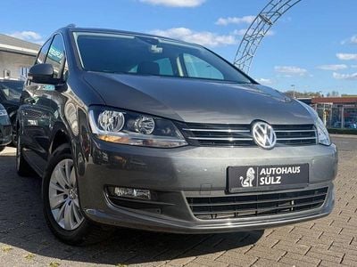 Gebraucht VW Sharan Comfortline 150 PS (110 kW) 2020 Grau Van / Kleinbus