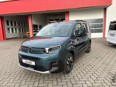 Neu Citroën Berlingo 131 PS (96 kW) 2026 Kiamablau Van / Kleinbus