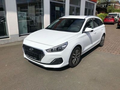 Gebraucht Hyundai i30 140 PS (102 kW) 2019 Weiß Kombi