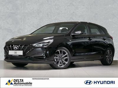 Gebraucht Hyundai i30 Trend 120 PS (88 kW) 2022 Phantom black / mic Limousine