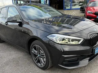 Gebraucht BMW 120 Sport Line 190 PS (139 kW) 2022 Schwarz Kleinwagen