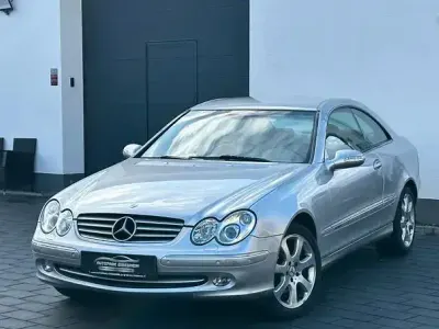 Usata Mercedes CLK320 Elegance 118 CV (86 kW) 2002 Andere Berlina