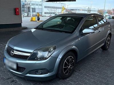 Opel Astra GTC