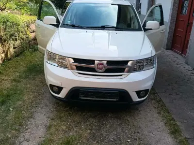 Gebraucht Fiat Freemont 170 PS (125 kW) 2012 Weiß SUV