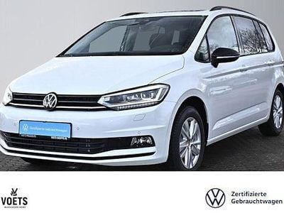 Weiß Gebraucht 2025 VW Touran Highline Van / Kleinbus | 39.995 € (Teuer)