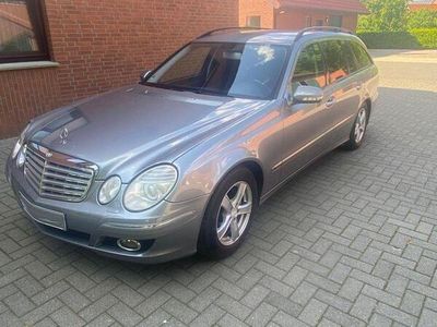 Mercedes E200