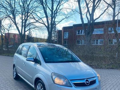 Gebraucht Opel Zafira 131 PS (96 kW) 2007 Silber Van / Kleinbus