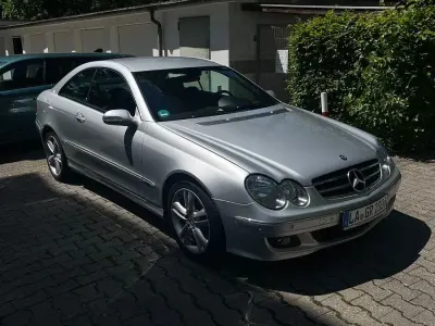 Gebraucht Mercedes CLK220 Avantgarde 150 PS (110 kW) 2006 Silber Coupé