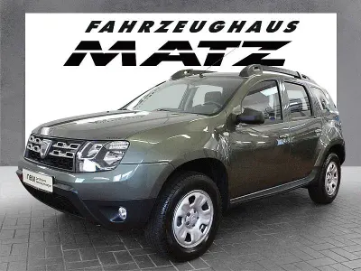 Gebraucht Dacia Duster Lauréate 110 PS (80 kW) 2015 Grün SUV
