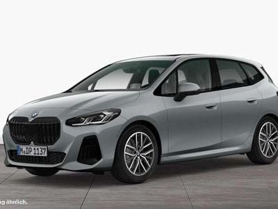 Gebraucht BMW 220 Performance 170 PS (125 kW) 2022 Skyscraper grau Van / Kleinbus