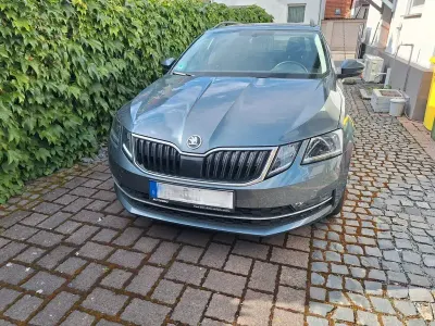 Gebraucht Skoda Octavia Style 179 PS (131 kW) 2018 Grau Kombi
