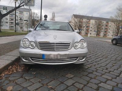 Second-hand Mercedes C220 150 CP (110 kW) 2007 Argintiu Berlinǎ