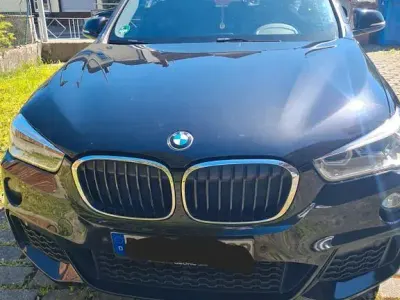 Używany BMW X1 Advantage 231 KM (169 kW) 2017 Czarny SUV