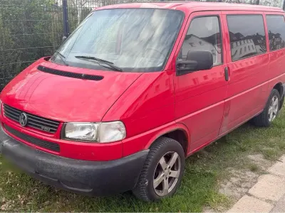 Używany VW T4 102 KM (75 kW) 2000 Czerwony Van