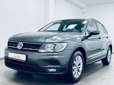 Grau Gebraucht 2019 VW Tiguan Comfortline SUV | 14.880 €