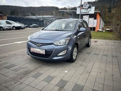 Gebraucht Hyundai i20 Edition 86 PS (63 kW) 2012 Blau Limousine