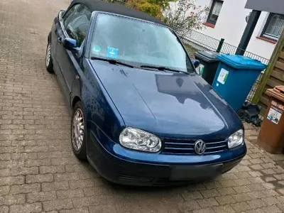 Używany VW Golf 101 KM (74 kW) 1999 Niebieski Kabriolet