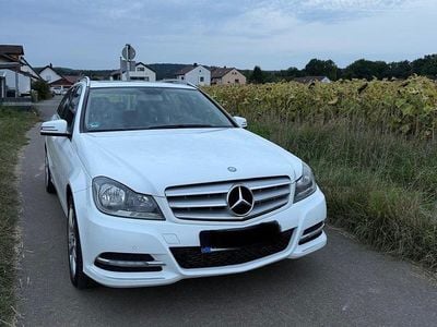 Gebraucht Mercedes C200 Avantgarde 136 PS (100 kW) 2012 Weiß Kombi