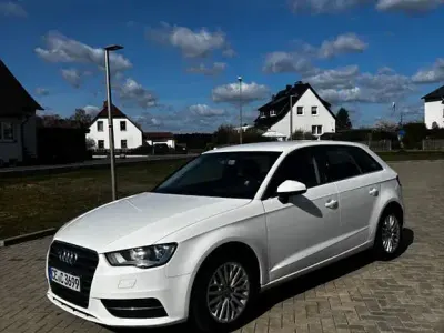 Brugt Audi A3 Attraction 150 HK (110 kW) 2015 Hvid Sedan