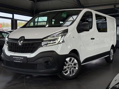 Second-hand Renault Trafic Komfort 145 CP (106 kW) 2021 Alb Monovolum