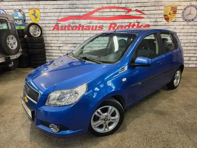 Gebraucht Chevrolet Aveo LT 101 PS (74 kW) 2010 Blau Kleinwagen
