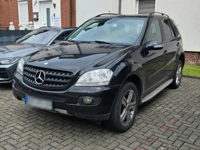 Gebraucht Mercedes ML280 190 PS (139 kW) 2008 Schwarz SUV