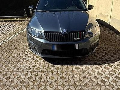 Gebraucht Skoda Octavia RS 184 PS (135 kW) 2015 Grau Kleinwagen