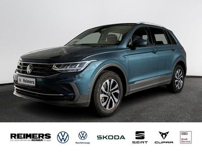 Begagnad VW Tiguan Active 150 HK (110 kW) 2023 Blå SUV