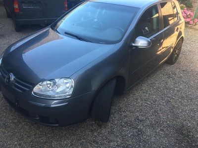 Usata VW Golf V 105 CV (77 kW) 2007 Grigio Berlina