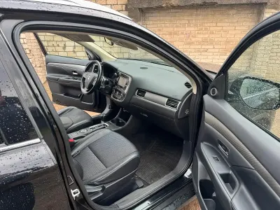 Gebraucht Mitsubishi Outlander 150 PS (110 kW) 2014 Schwarz SUV